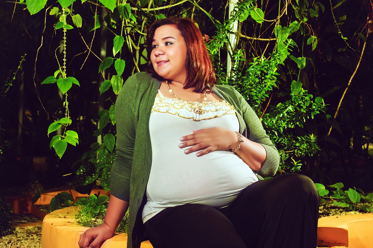 女试管代生的孩子几岁开始乳房发育（女试管代生的孩子多少岁开始乳房发育）
